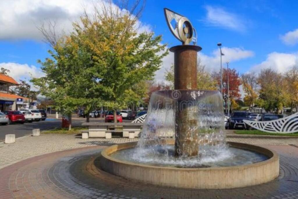 Soak In Cedar Tub, Stroll To Havelock Village Havelock North Exteriör bild