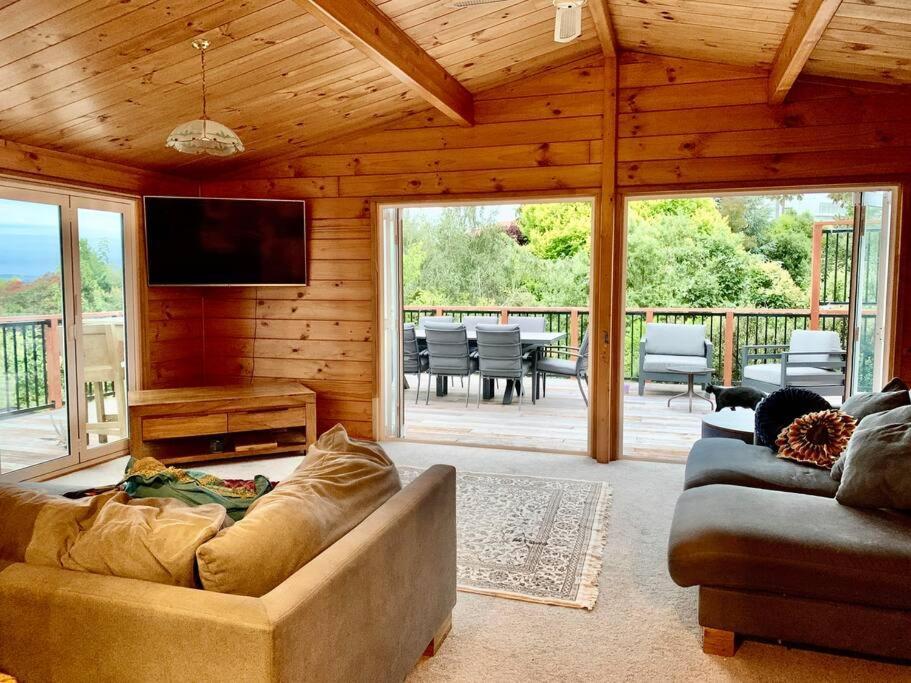 Soak In Cedar Tub, Stroll To Havelock Village Havelock North Exteriör bild